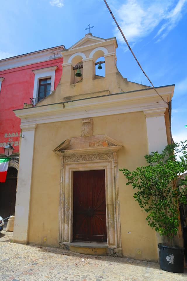 Visitare Crotone Una Passeggiata Tra Vicoli E Lungomare Mondovagando