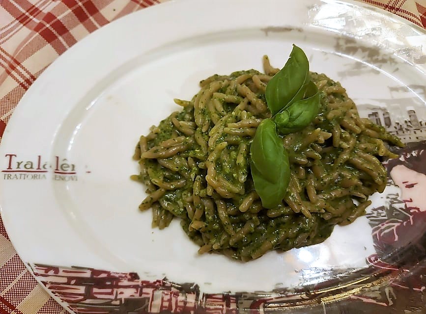 Trattoria Tralalero: Dove Mangiare A Genova La Cucina Tipica Ligure ...